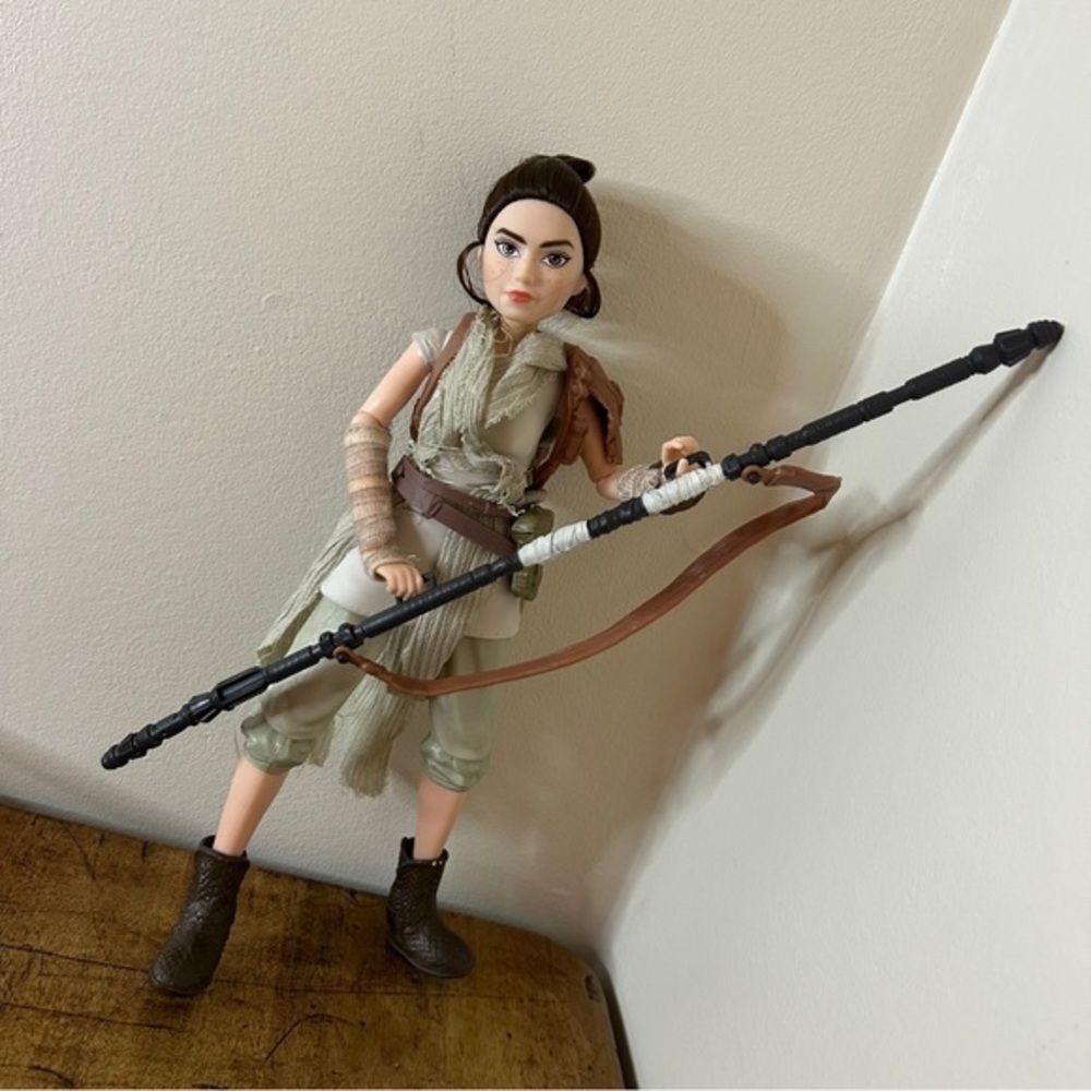 Disney Star Wars Rey Moveable Jointed Action Figure Doll 10.5"